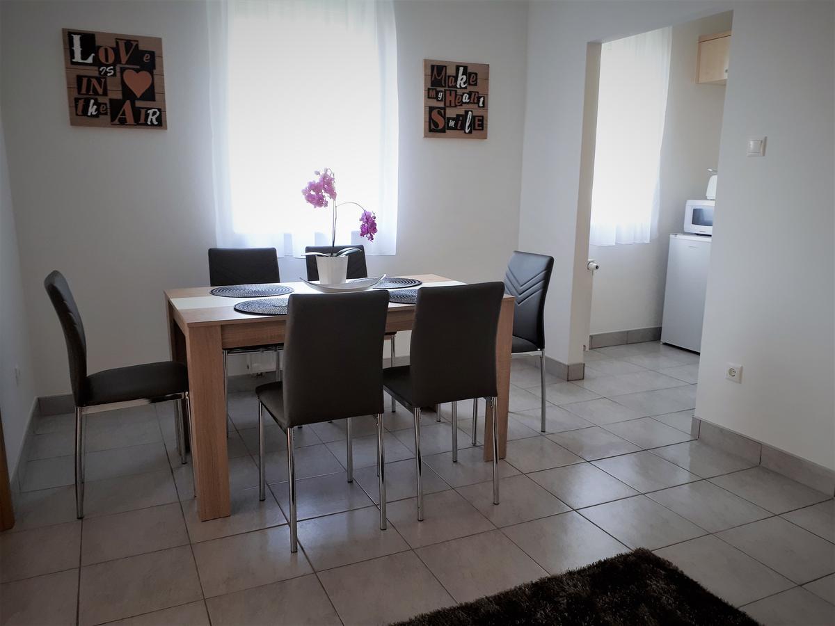 Hanna Apartman Bük Eksteriør billede